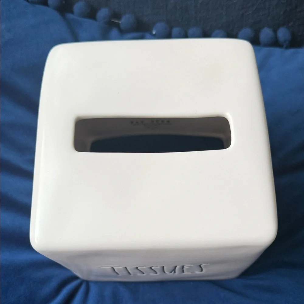 Rae Dunn Tissue Box Cover - Picture 3 of 3